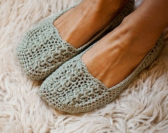 Crochet PATTERN  - Ladies Cable Slippers (English only)