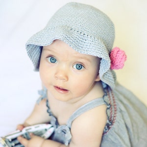 PATRÓN de gorro a crochet - Gorro de sol con flores sencillas (de bebé a adulto) (solo en inglés)