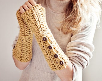 Crochet PATTERN - Buttoned Fingerless Gloves (English only)