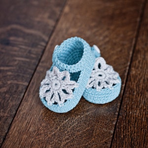 Crochet PATTERN - Mint Mary Janes (English only)