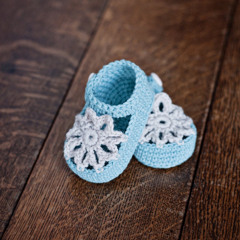 Crochet PATTERN Mint Mary Janes English only image 1