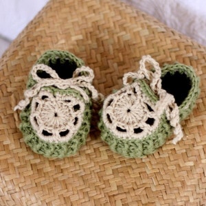 Crochet PATTERN Pastel Green Baby Slippers English only image 5