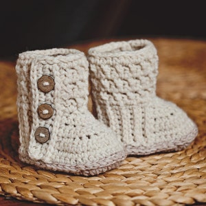 Baby Booties Crochet PATTERN  - Polar Buttoned Boots (English only)