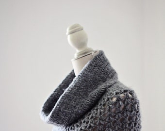 Crochet PATTERN - Ladies Cowl - Poncho
