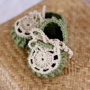 Crochet PATTERN Pastel Green Baby Slippers English only image 4