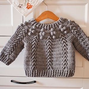 SCHEMA all'uncinetto - Maglione Joko (taglie per bambini da 0-6 mesi a 9-10 anni) (solo in inglese)