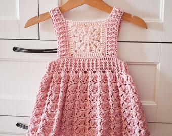 Crochet dress PATTERN - Grandma Dress (tailles jusqu'à 8 ans) (en anglais seulement)