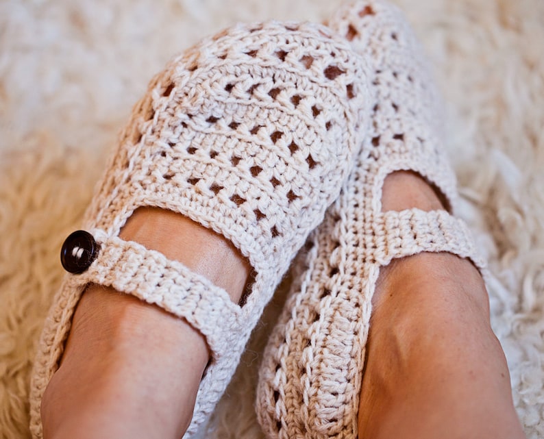 Crochet PATTERN Ladies Milky Slippers English only image 2