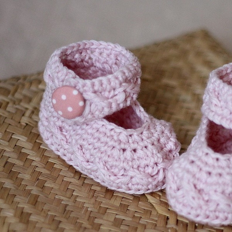 Crochet PATTERN Polka Dot Baby Mary Janes english Only - Etsy