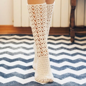 Crochet PATTERN Ladies Lace Socks English only image 3