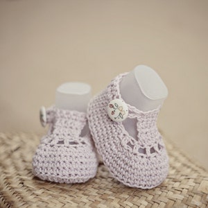 Crochet PATTERN Charlotte Booties English only image 1