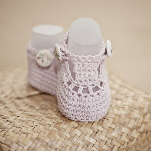 Crochet PATTERN Charlotte Booties English only image 3