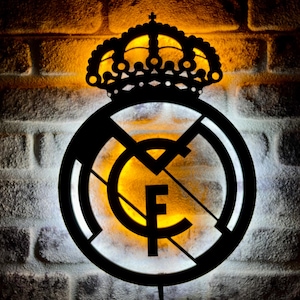 Real Madrid LED Sign - Football Team Logo Wall Decor - Sports Bar Decor - Man Cave Lighting - Soccer Fan Gift, Gift For Men , Christmas Gift