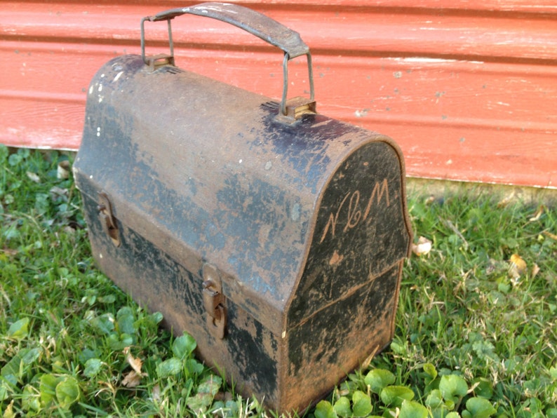 METAL LUNCH BOX, Rusty Crusty Domed Lunchbox,Industrial Lunchbox,Lunchbox w Initials,NLMs Work Lunchbox,Used Lunchbox,Organizer,Supply image 2