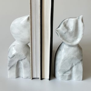 Cat bookends marble, cat-shaped bookends, cat sculpture, cat figurine, onyx, set of 2, mid-century, gift idea, vintage