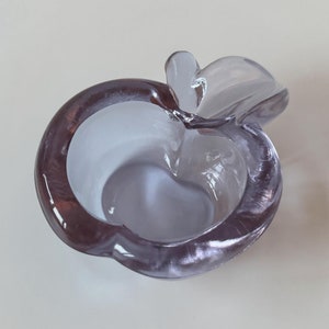 Neodymium glass alexandrite bowl, apple bowl, alexandrite glass, neodymium glass, lilac, light blue, vintage 1950s Czech, Bohemian