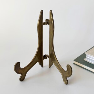 Vintage brass plate stand, picture stand, book stand, art stand, solid brass easel, stand / holder, mid century modern