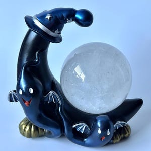 Clear Quartz Crystal Ball with Halloween Stand Scrying Sphere for Divination Witchy Home Decor Pagan Altar Wiccan Crystal Healing Decoratio