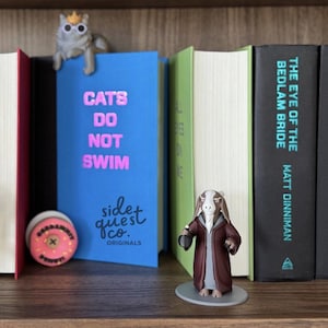 Dungeon Crawler Carl Prepotente Figure: Pony Bookshelf Decor and Fan Gift image 4
