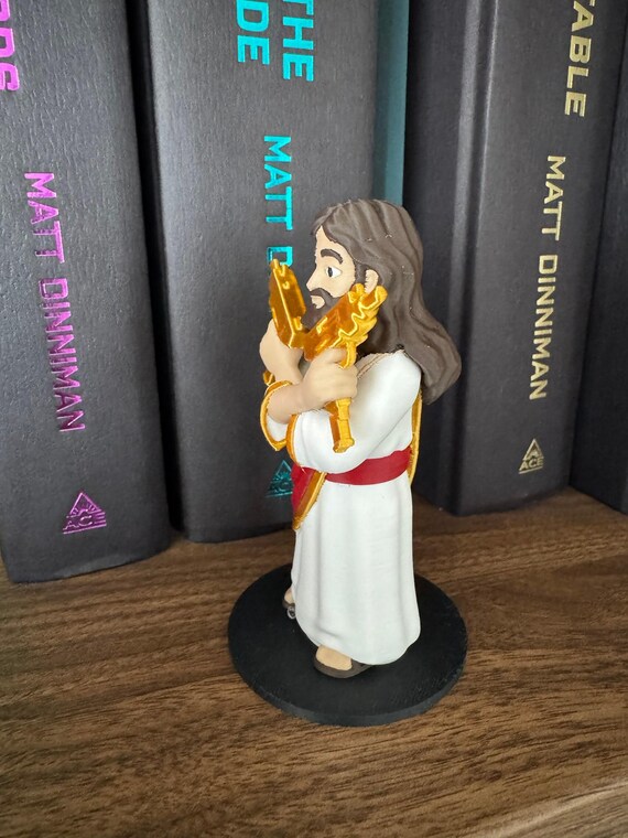 Uzi Jesus Figurine, Dungeon Crawler Carl HeyZoos Gold Edition, 3D Printed DCC Statue, Funny LitRPG Bookshelf Decor and Fan Gift view 4