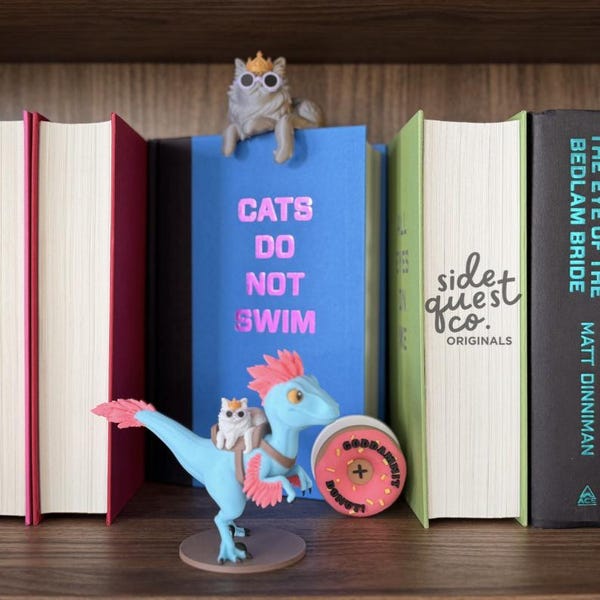 Dungeon Crawler Carl Mongo and Princess Donut Figure: Cat Bookshelf Decor and Fan Gift