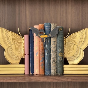 Fourth Wing Inspired Dragon Book Insert: Black & Gold Magnetic Bookmark