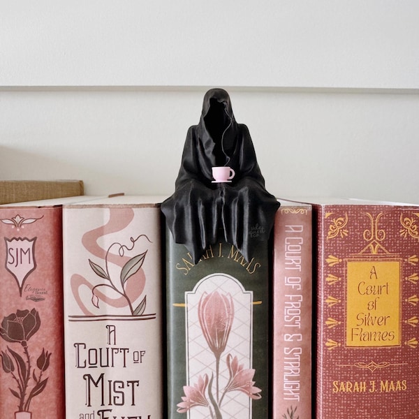 3D Gedruckte Bücherregal Suriel / Ghost / Sensenmann Figur - mit Teetasse!