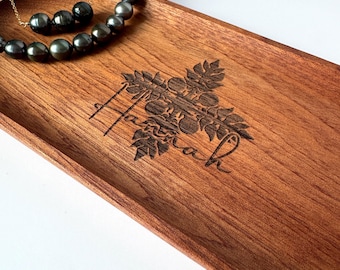 Hawaiian Quilt Pattern ʻUlu Personalized Solid Wood Tray Engraved Walnut Valet Tray Minimal Hawaii Home Decor Gift Hakuland Made in Hawaiʻi