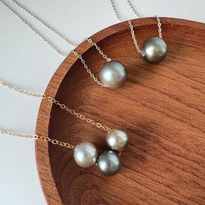Collier argenté avec perles flottantes de Tahiti ou chaîne en argent sterling, longueur personnalisée, véritable perle naturelle, cadeau fabriqué à Hawaï