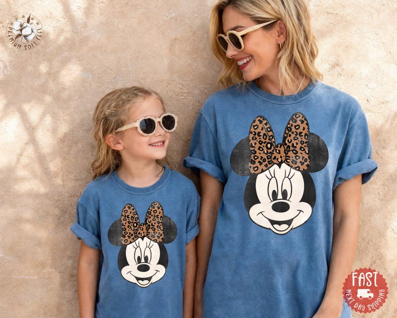 Comfort Colors® Leopard Bow Minnie T-Shirt, Minnie Shirt, Minnie Mouse Shirt bild 1