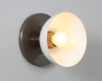 Single Shade Brass Wall Lamp, Mid-Century Modern Wall Sconce, Vintage Style Wall Light, Minimalist Industrial Light Fixture For Home Decor