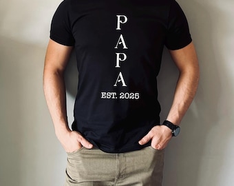 Custom Year Papa Shirt, Personalized Father Sweatshirt, Expecting Dad Announcement Hoodie, Trendy Father’s Day Gifts, Cool Dad Shirt, F937