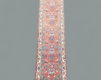 Antique Heriz Runner Rug: Hand-Knotted Persian Style Wool Hallway Carpet