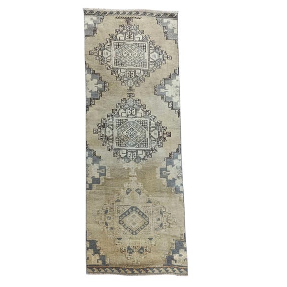 ヴィンテージ　トルコ製ランナーラグ ヴィンテージ トルコ製ランナーラグ (2.0 x 5.2 フィート) - Etsy 日本