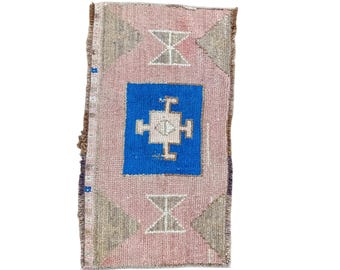 Antiek Turks minitapijt: handgeweven vintage decor (1,5 x 2,8 ft)