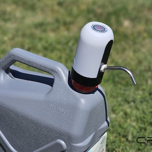 Overland Water Container Water Pump Faucet Adapter - Reliance Rhino-Pak