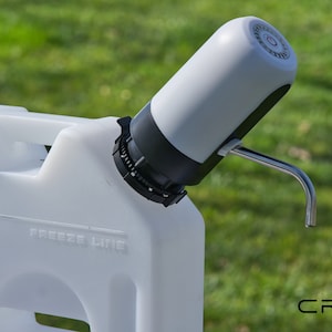 Overland Water Container Water Pump Faucet Adapter - Rotopax