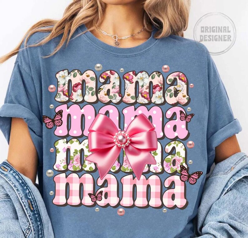 Pärlmamma png, blommig mamma png, mors dag png, preppy mamma blommig pärlkokett rosett, grandmillennial mamma png, rosblommig mamma png, mamma bild 5