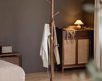 Elegant Wooden Coat Stand – Minimalist Japandi Entryway Rack for Hats, Bags, Coats