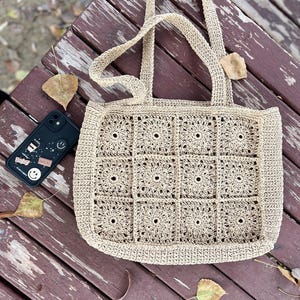 Borsa in filato di carta lavorato a maglia, borsa a tracolla, regalo per lei, regali per la mamma, borsa in corda di carta naturale, borsa fatta a mano, borsa in corda di carta all'uncinetto, borsa all'uncinetto