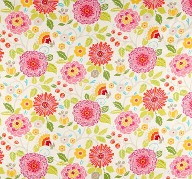Girl S Floral Curtains Pretty Pink Bedroom