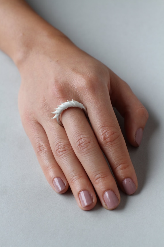 White Short Spike Plume Ring