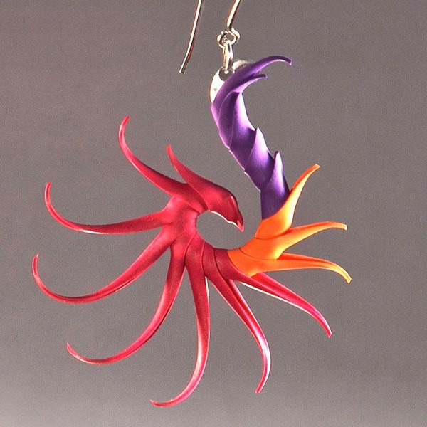 Kukulkan Tricolor Small Swoop Earrings