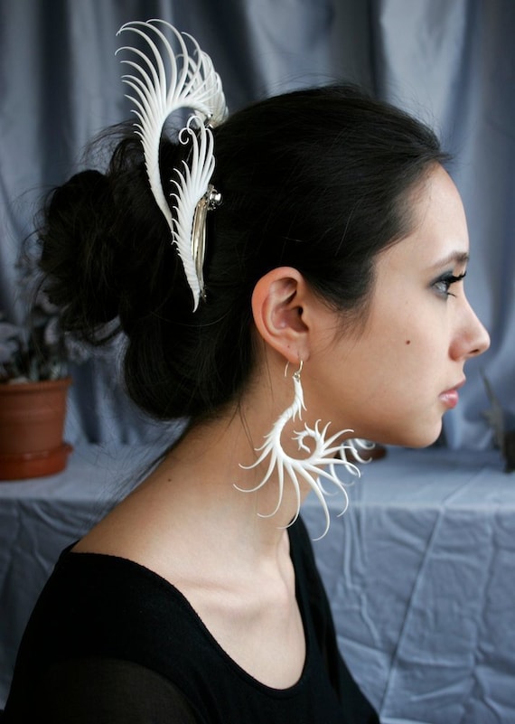 Arched Plume Barrette