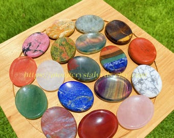 Crystal Worry Stone : pierre de paume en pierre précieuse pour soulager l'anxiété