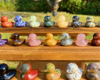 Hand-Carved Crystal Duck: 1.2&quot; Gemstone Animal Decor