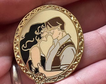 Pin de esmalte de Evie y Rick