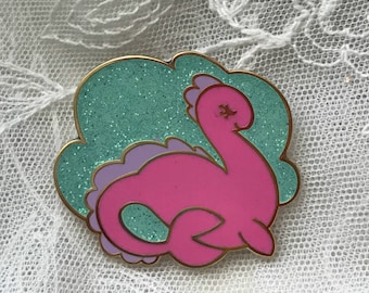 Pin de esmalte duro de monstruo marino