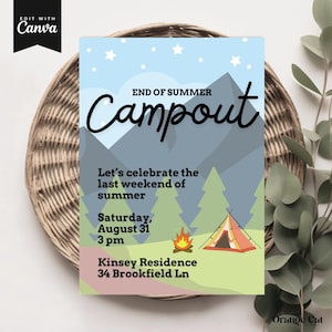 Könnte beinhalten: Eine blaue Einladung mit dem Text "Ende des Sommers Campout" mit einer Berglandschaft, Bäumen, einem Lagerfeuer und einem Zelt. Die Einladung enthält Datum, Uhrzeit und Ort der Veranstaltung.
