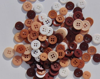 #2 LOT OF 50 BROWN COLOR 11/16 INCH 2 HOLE BUTTONS NEW #2 LOT OF 50 BROWN COLOR 11/16 INCH 2 HOLE BUTTONS NEW